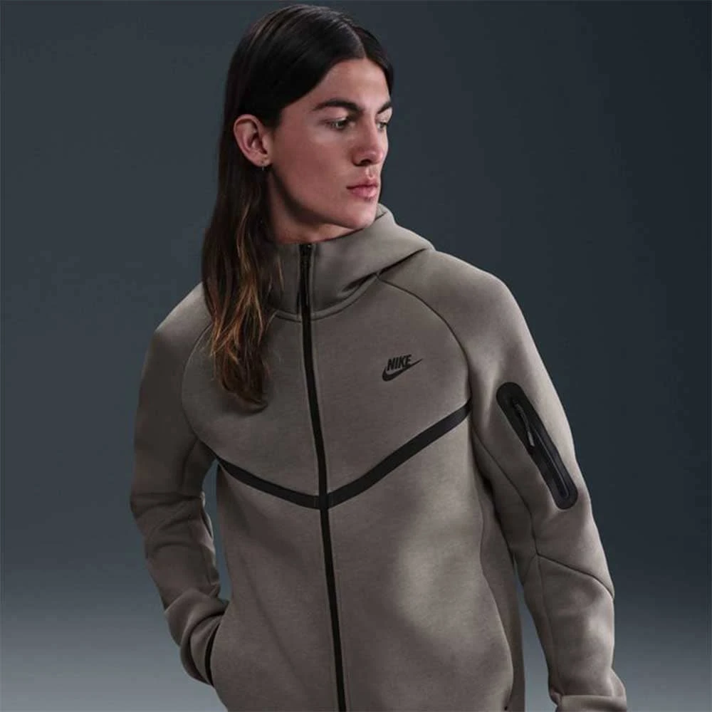 МЪЖКО ГОРНИЩЕ NIKE HV0949-289 TCH FLC FZ WR HOODIE СИВО-КАФЯВО - lotus-sport.bg