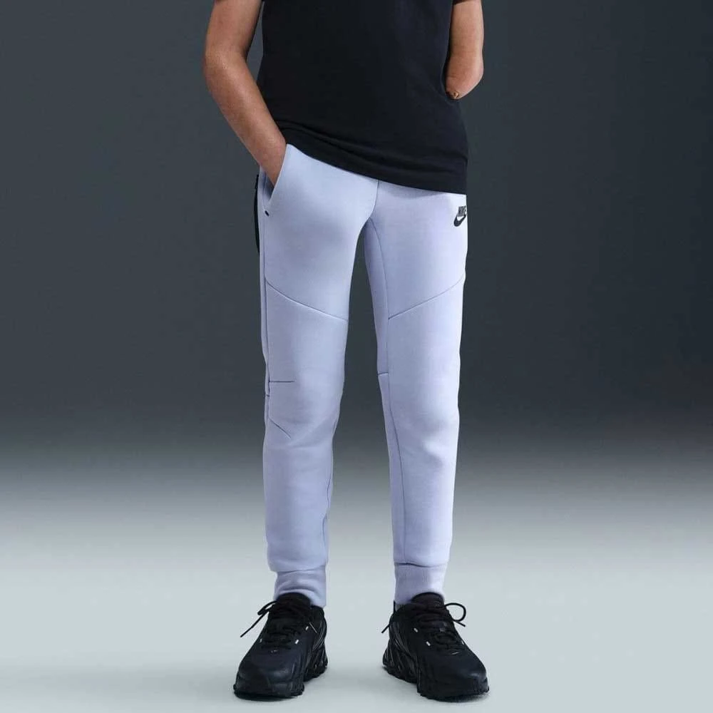 ДЕТСКО ДОЛНИЩЕ ЗА МОМЧЕ NIKE HV5869-057 NSW TCH FLC JGGR PD СВЕТЛОСИНЬО - lotus-sport.bg