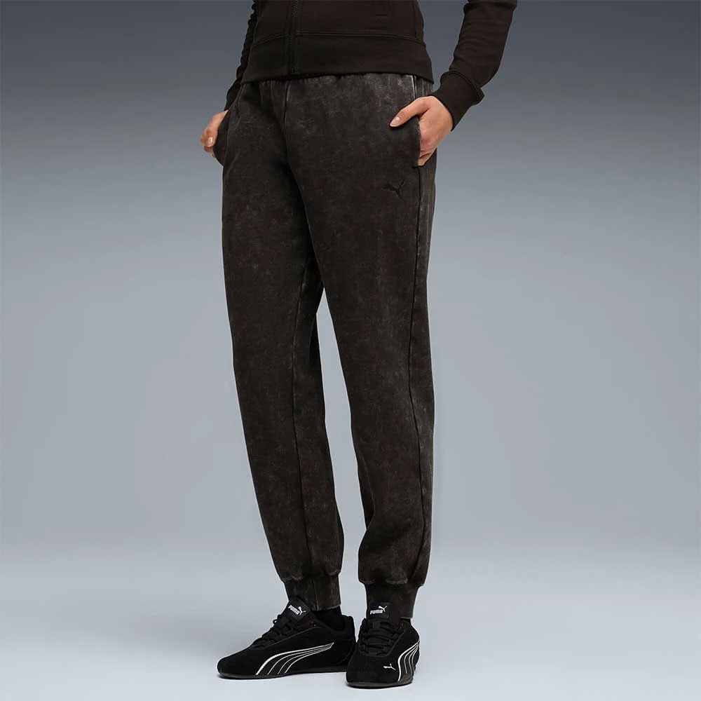 ДАМСКО ДОЛНИЩЕ PUMA 68810401 ESS ELEVATED COMFORT WASH SWEATPANTS FL CL ЧЕРНО - lotus-sport.bg