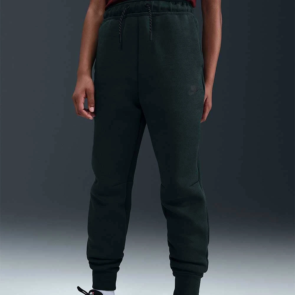 ДЕТСКО ДОЛНИЩЕ ЗА МОМИЧЕ NIKE HV8698-390 NSW TCH FLC JGGR - PD ЗЕЛЕНО - lotus-sport.bg