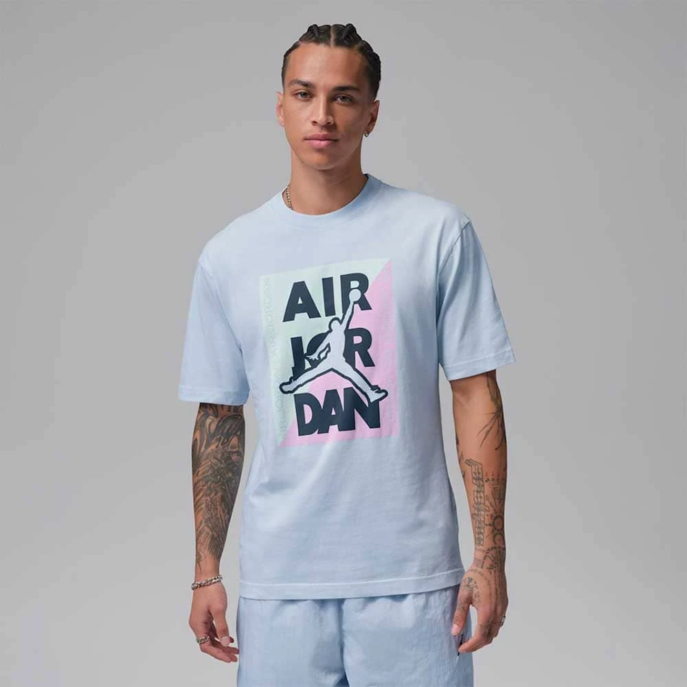 МЪЖКА ТЕНИСКА NIKE IF3112-472 JORDAN HBR JM GFX SS CREW СВЕТЛОСИНЯ - lotus-sport.bg