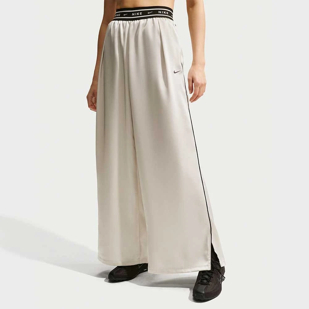 ДАМСКО ДОЛНИЩЕ NIKE IH1326-072 NSW OFFLN WVN STN PANT БЕЖОВО - lotus-sport.bg