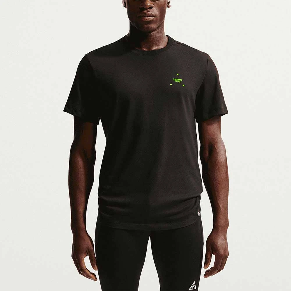 МЪЖКА ТЕНИСКА NIKE IH4410-010 ACG DF TEE STD TRAIL ENERGY ЧЕРНА - lotus-sport.bg