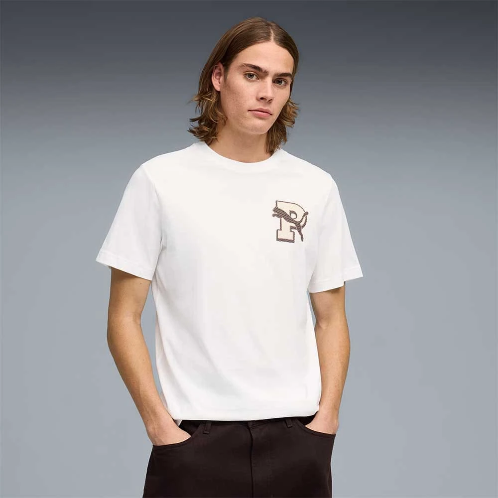 МЪЖКА ТЕНИСКА PUMA 69177602 GRAPHIC VARSITY TEE БЯЛА - lotus-sport.bg