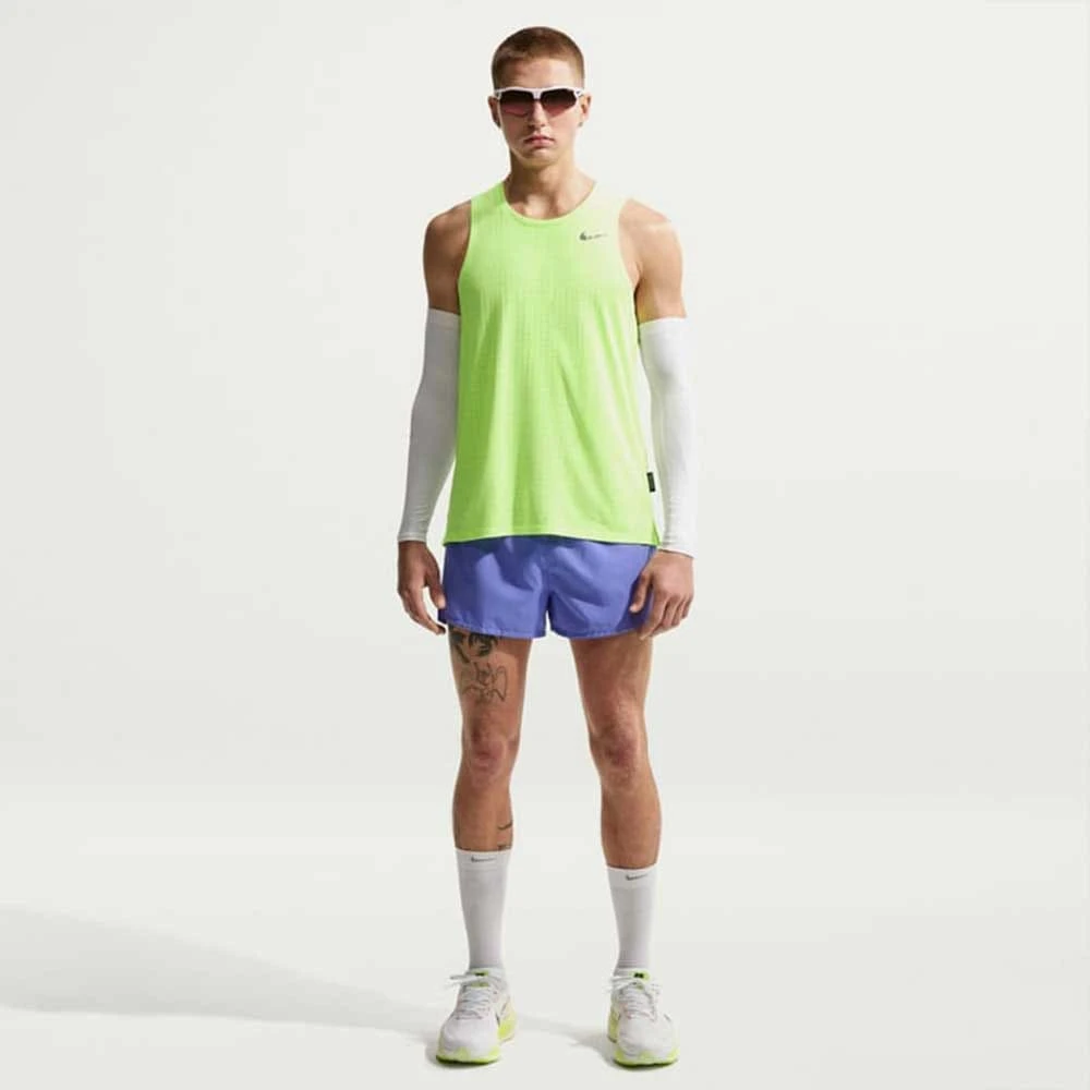 МЪЖКИ ПОТНИК NIKE HJ4183-737 DF BREATHE MILER TANK ЕЛЕКТРИКОВО ЗЕЛЕН - lotus-sport.bg