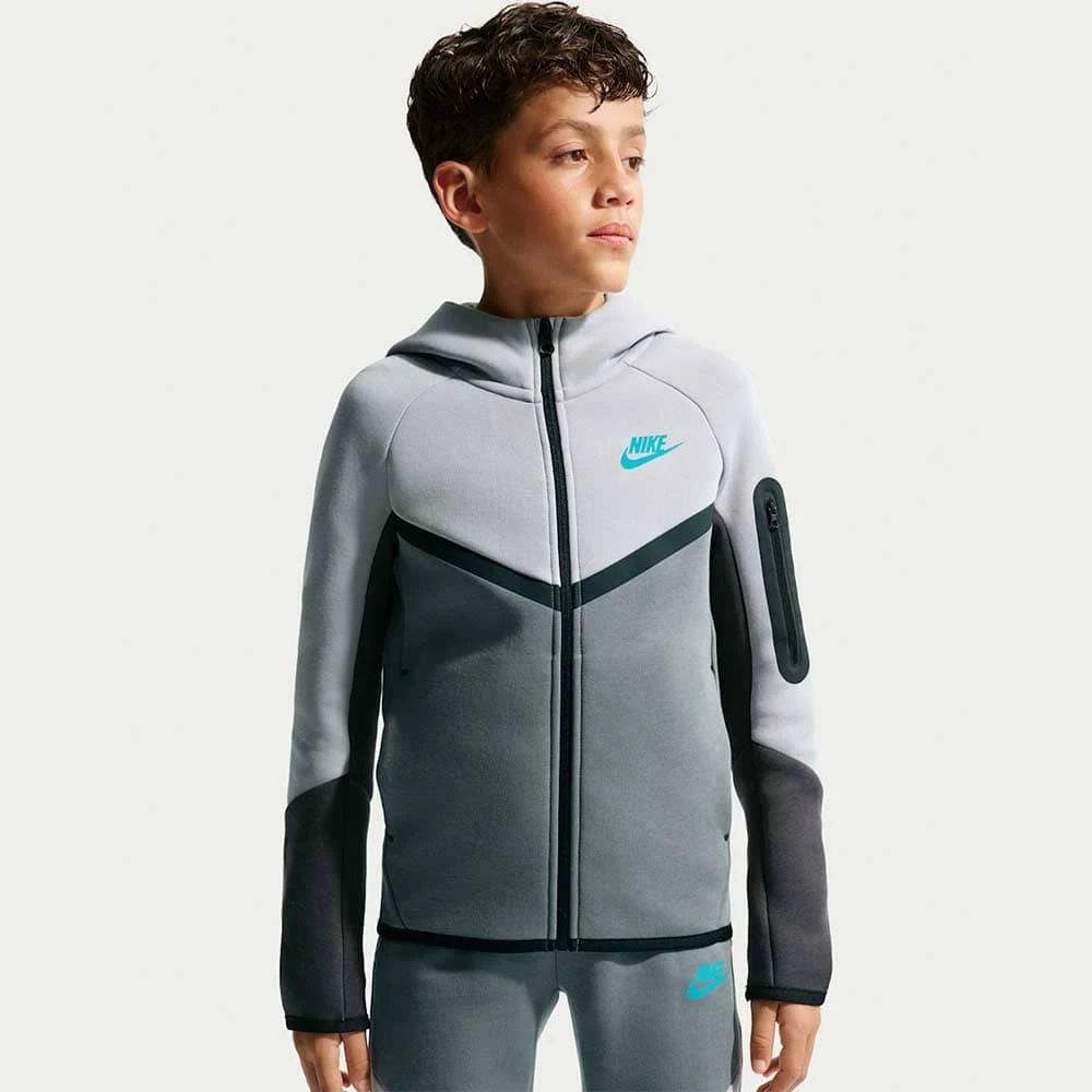 ДЕТСКО ГОРНИЩЕ ЗА МОМЧЕ NIKE HV5867-077 NSW TCH FLC FZ PD СИВО - lotus-sport.bg