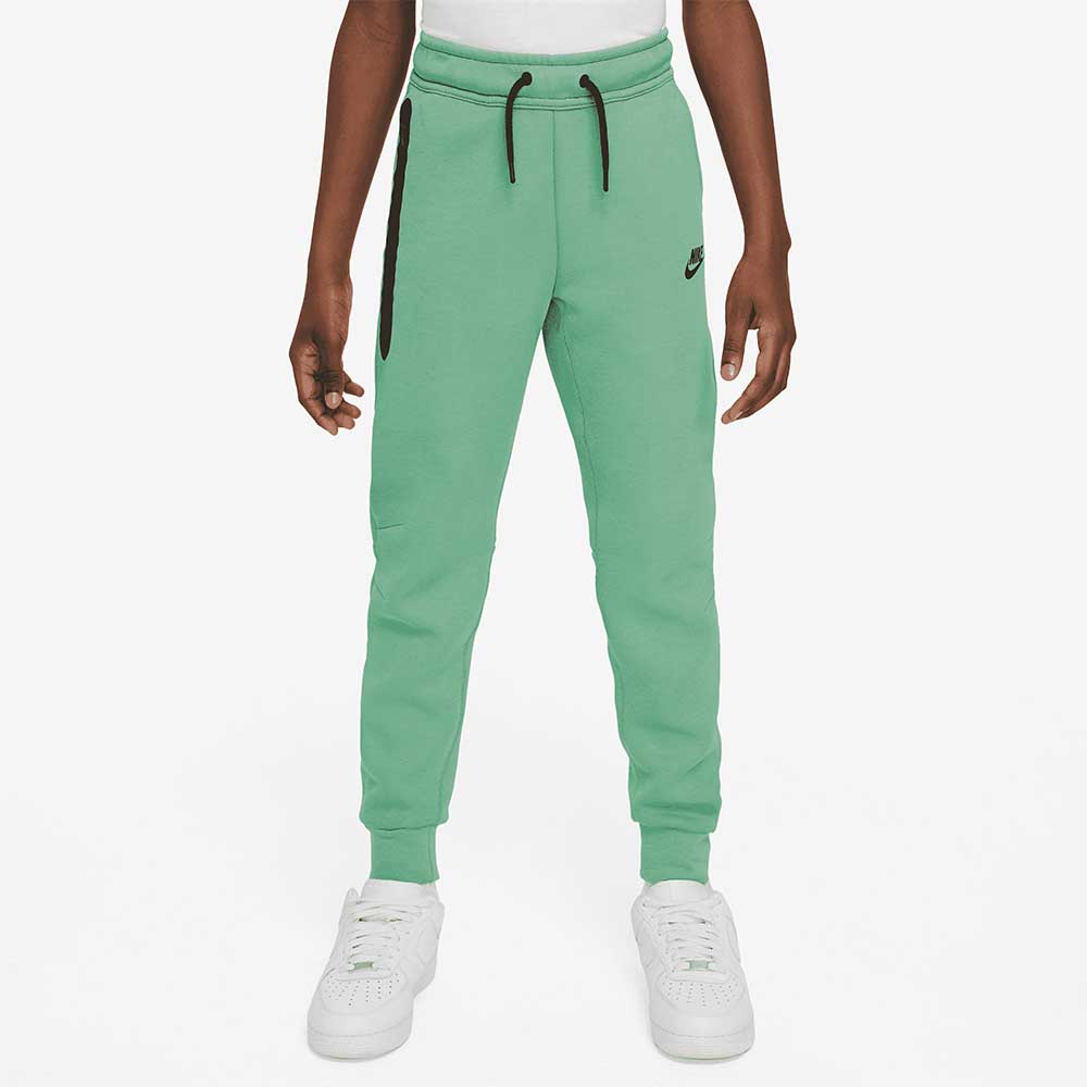 ДЕТСКО ДОЛНИЩЕ ЗА МОМЧЕ NIKE NSW TECH FLC PANT СВЕТЛОЗЕЛЕНО - lotus-sport.bg