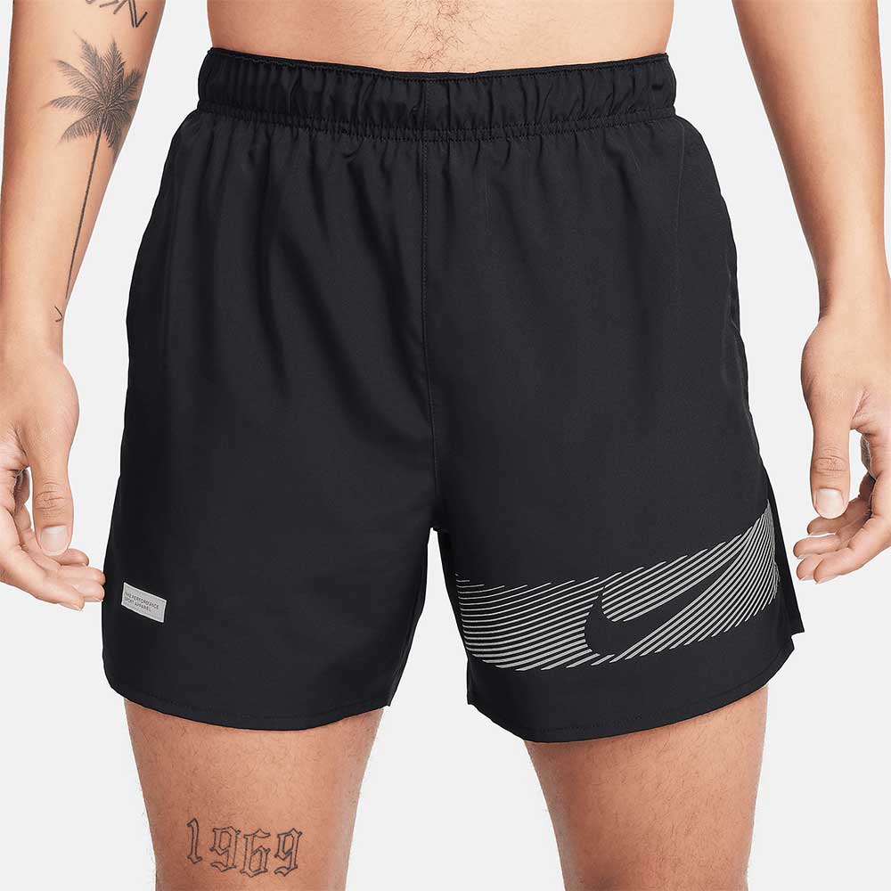 МЪЖКИ КЪСИ ПАНТАЛОНИ NIKE CHALLENGER 5IN BF SHRT FLASH ЧЕРНИ - lotus-sport.bg