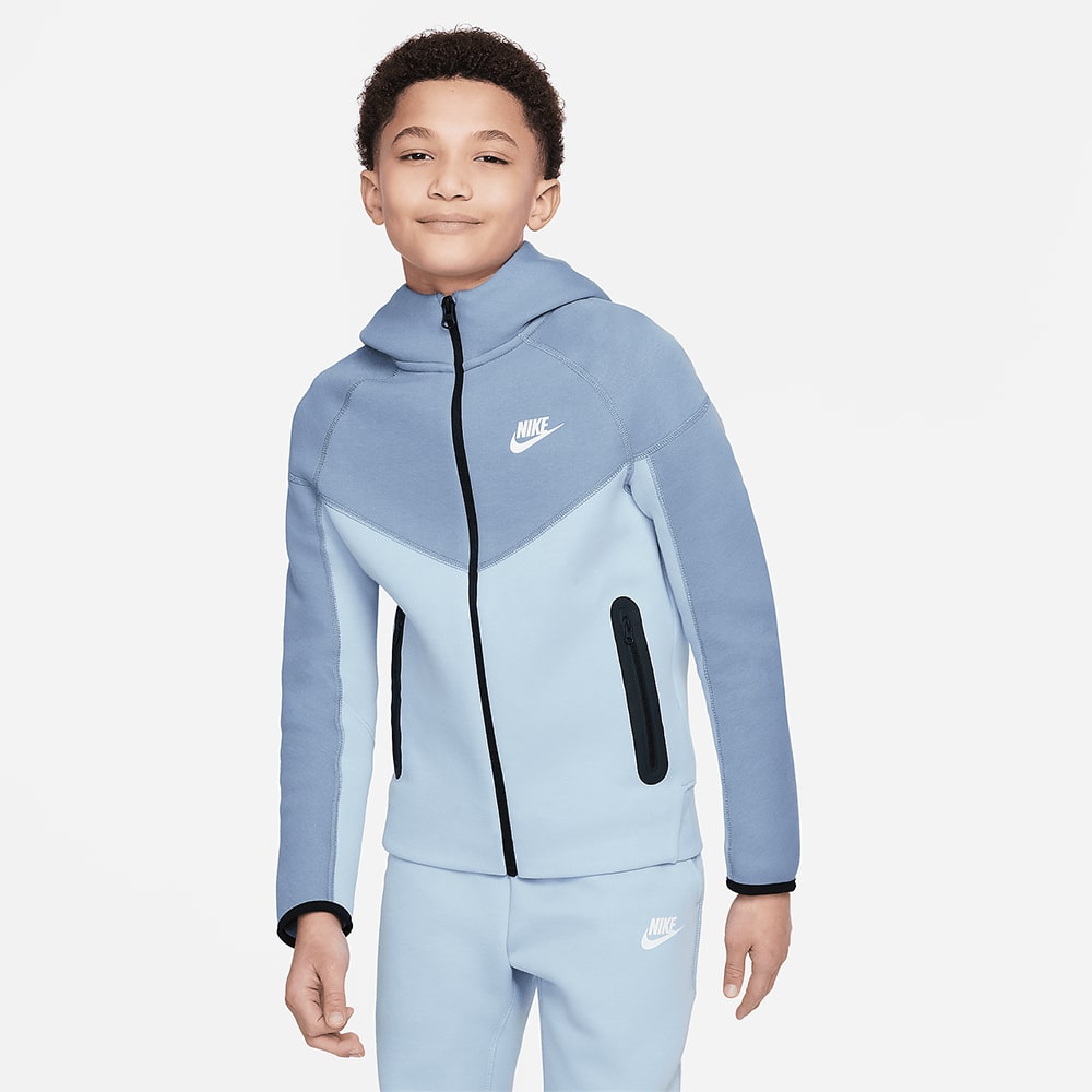 ДЕТСКО ГОРНИЩЕ ЗА МОМЧЕ NIKE NSW TECH FLC FZ СИВО/СВЕТЛОСИНЬО - lotus-sport.bg