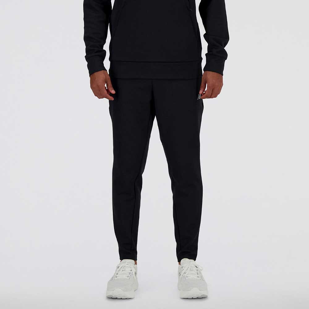 МЪЖКО ДОЛНИЩЕ NEW BALANCE MP41143BK PANT TECH KNIT PANT ЧЕРНО - lotus-sport.bg
