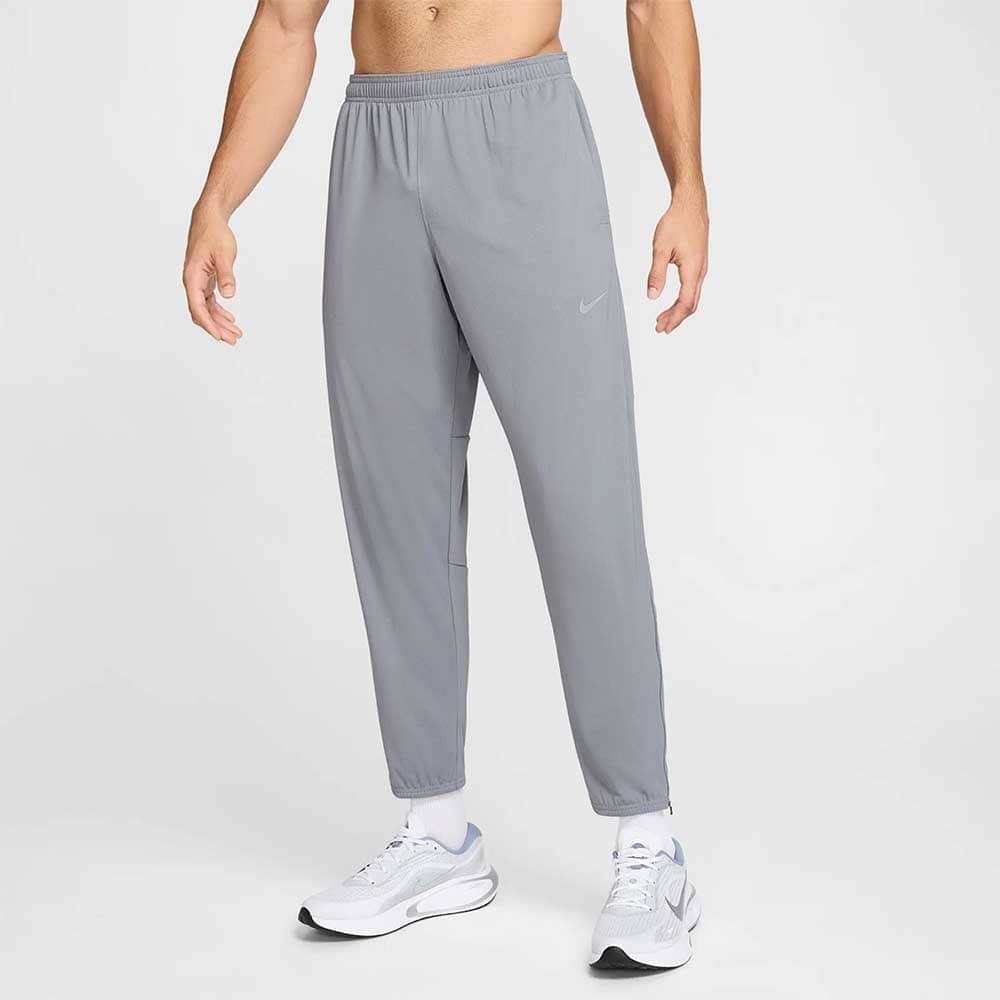 МЪЖКО ДОЛНИЩЕ NIKE HJ3590-084 DF CHALLENGER KNIT PANT СИВО - lotus-sport.bg