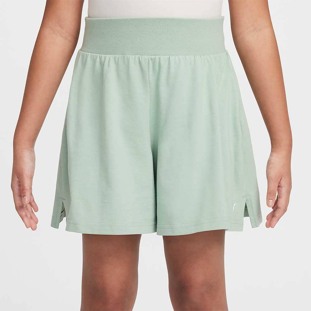 ДЕТСКИ КЪСИ ПАНТАЛОНИ ЗА МОМИЧЕ NIKE FN8593-037 NSW SHORT JSY LBR БЛЕДОЗЕЛЕНИ - lotus-sport.bg