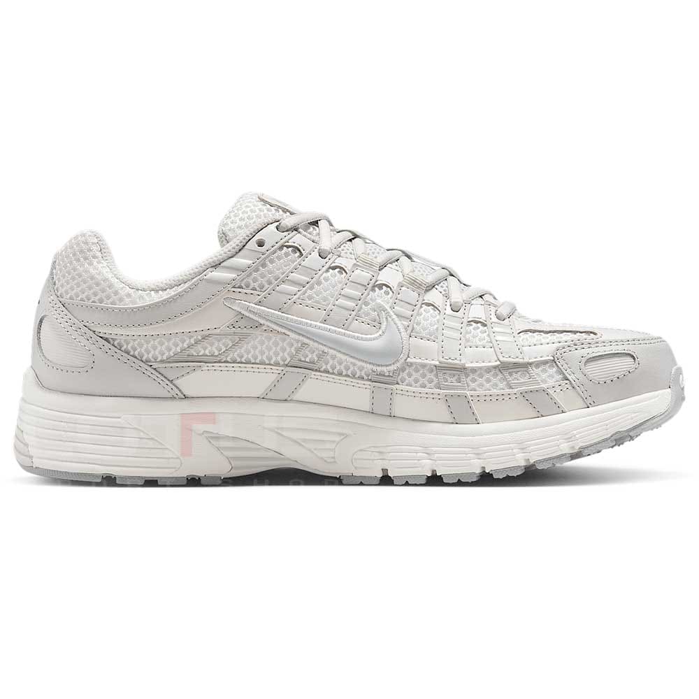 ДАМСКИ МАРАТОНКИ NIKE IF1756-100 P-6000 SE БЕЛИ/СВЕТЛОСИВИ - lotus-sport.bg