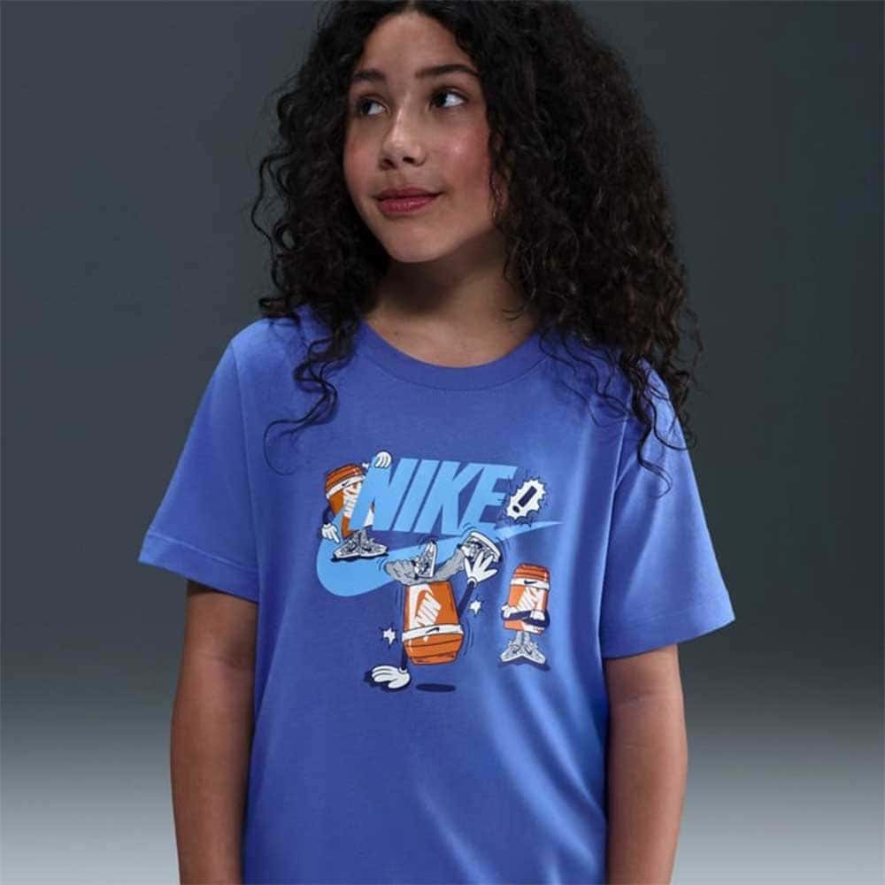 ДЕТСКА ТЕНИСКА ЗА МОМЧЕ NIKE HV5214-411 NSW TEE BOXY BREAK DANCE СИНЯ - lotus-sport.bg